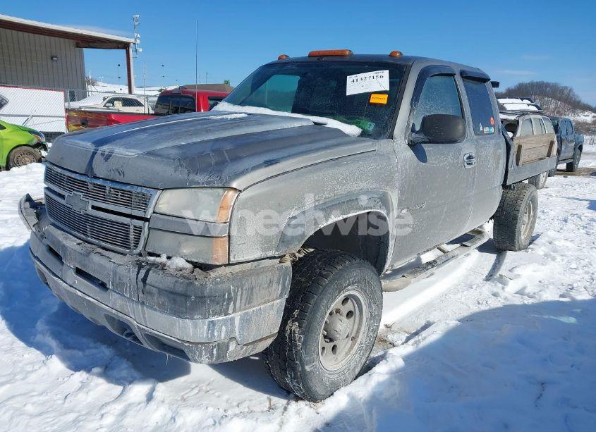 Photo 2 of 2006 Chevrolet Silverado 2500HD LS (VIN 1GCHK29U86E202059)