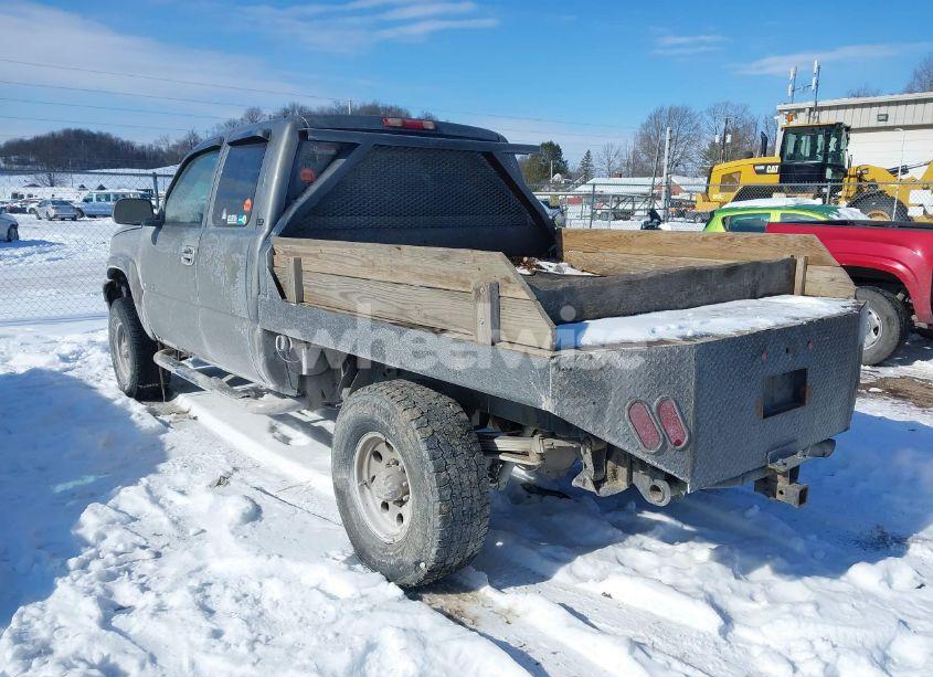 Photo 3 of 2006 Chevrolet Silverado 2500HD LS (VIN 1GCHK29U86E202059)