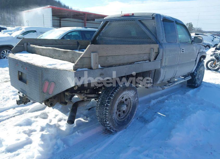 Photo 4 of 2006 Chevrolet Silverado 2500HD LS (VIN 1GCHK29U86E202059)
