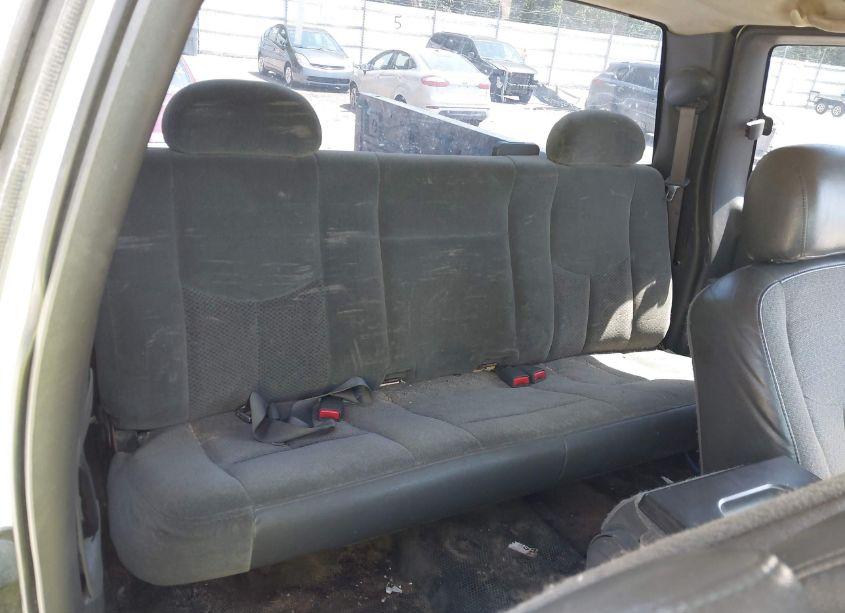 Photo 8 of 2006 Chevrolet Silverado 2500HD WORK TRUCK (VIN 1GCHK29U86E264643)