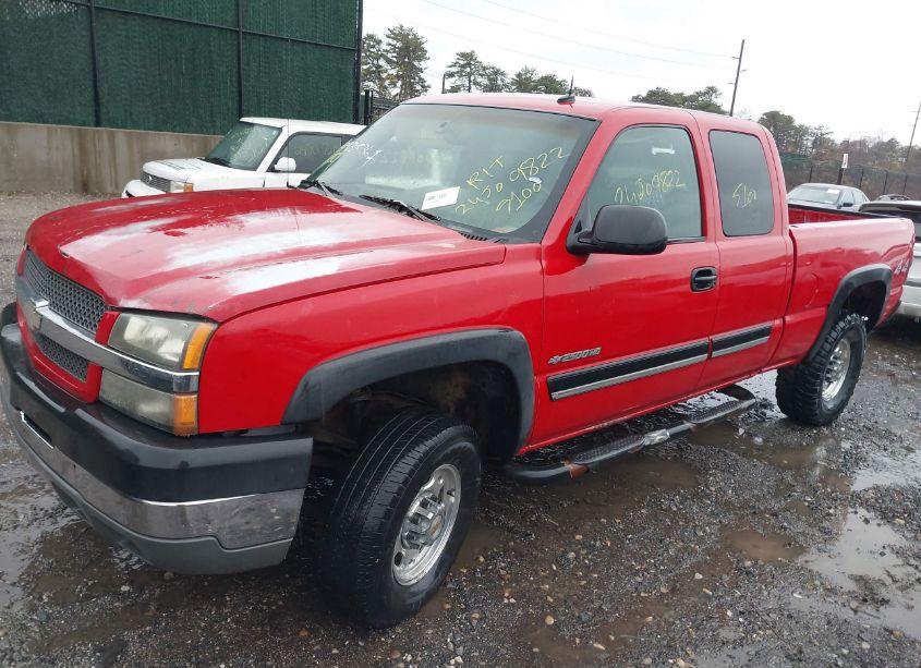 Photo 2 of 2003 Chevrolet Silverado 2500HD LT (VIN 1GCHK29U93E165955)