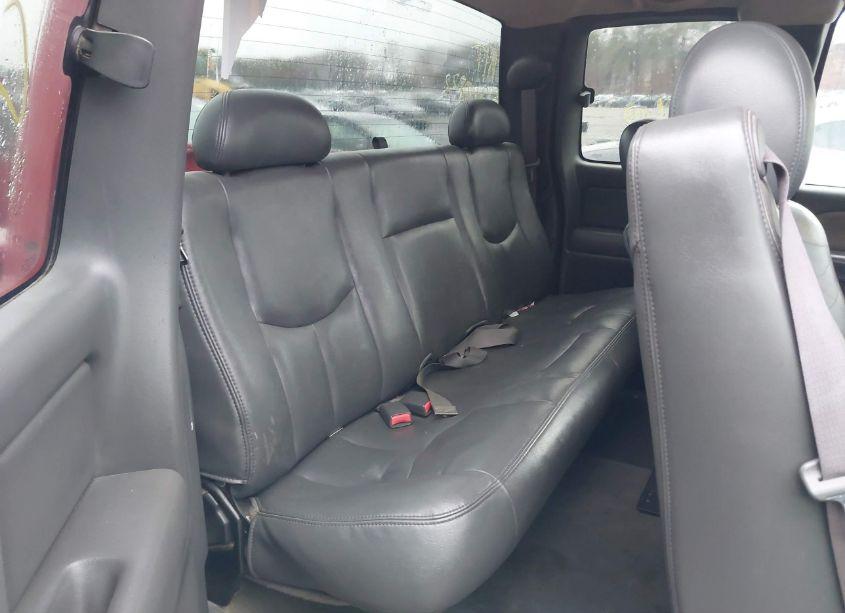 Photo 8 of 2003 Chevrolet Silverado 2500HD LT (VIN 1GCHK29U93E165955)