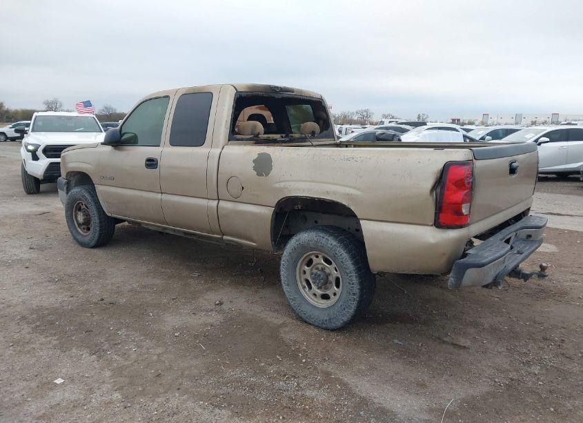 Photo 3 of 2004 Chevrolet Silverado 2500HD LS (VIN 1GCHK29U94E152348)
