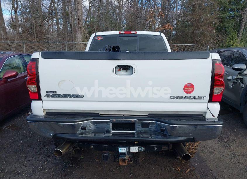 Photo 16 of 2005 Chevrolet Silverado 2500HD LS (VIN 1GCHK29U95E138323)
