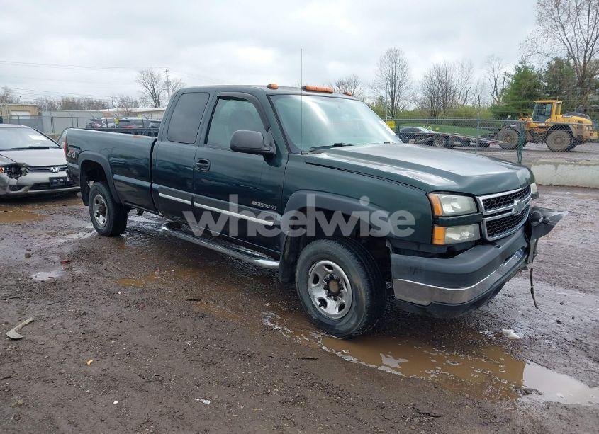 2007 Chevrolet Silverado 2500HD CLASSIC LS (VIN 1GCHK29U97E153469) main photo