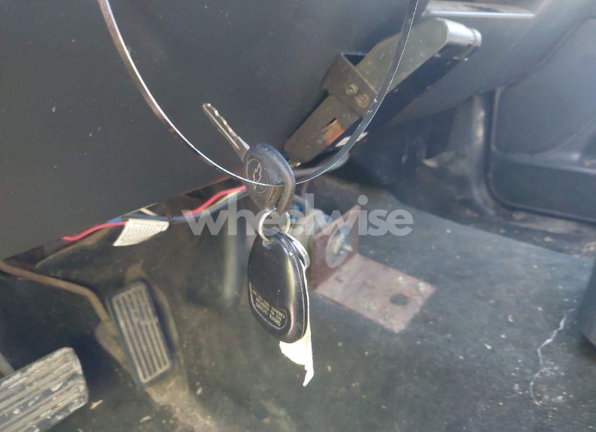 Photo 11 of 2001 Chevrolet Silverado 2500HD LS (VIN 1GCHK29UX1E261395)