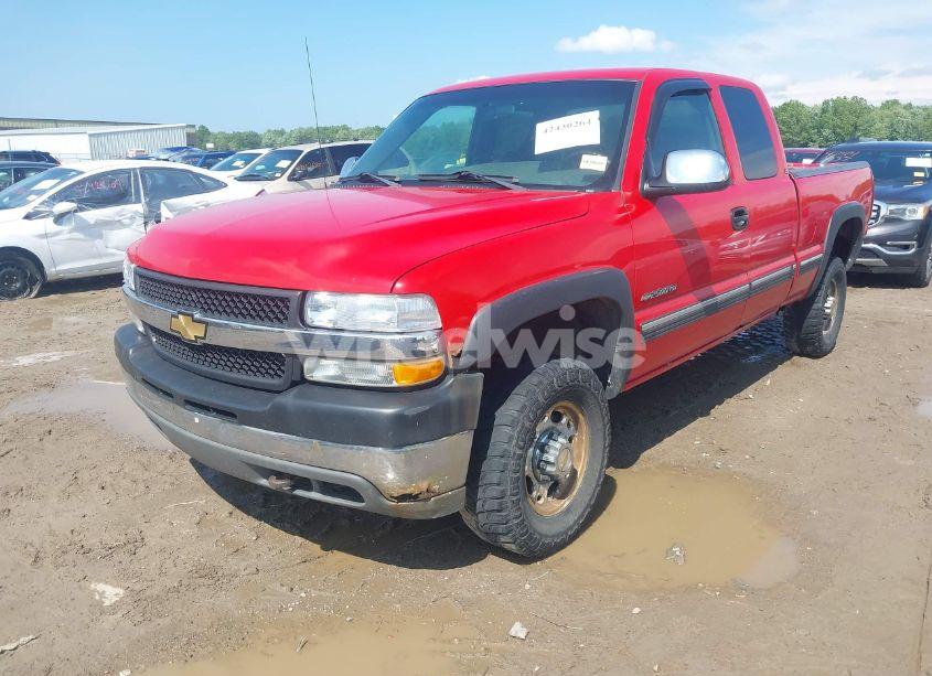 Photo 2 of 2001 Chevrolet Silverado 2500HD LS (VIN 1GCHK29UX1E261395)