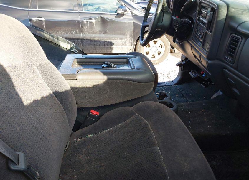 Photo 5 of 2002 Chevrolet Silverado 2500HD LS (VIN 1GCHK29UX2E101938)