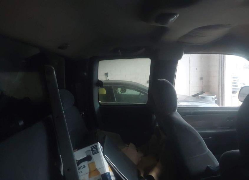 Photo 8 of 2002 Chevrolet Silverado 2500HD LS (VIN 1GCHK29UX2E221979)