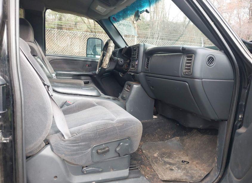 Photo 5 of 2002 Chevrolet Silverado 2500HD LS (VIN 1GCHK29UX2E258367)