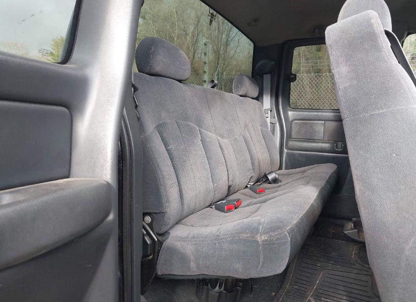 Photo 8 of 2002 Chevrolet Silverado 2500HD LS (VIN 1GCHK29UX2E258367)