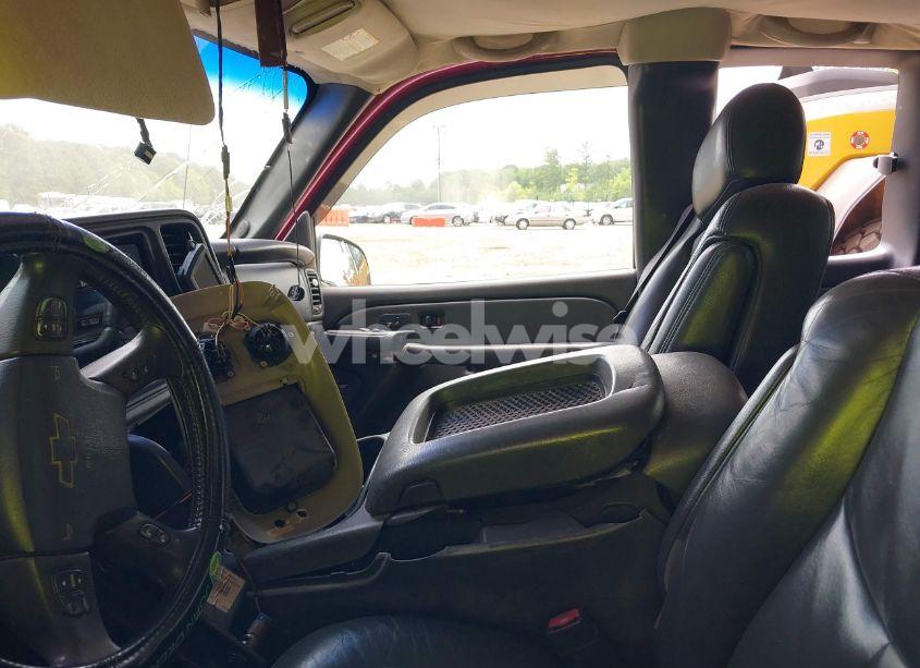 Photo 5 of 2004 Chevrolet Silverado 2500HD LT (VIN 1GCHK29UX4E230278)