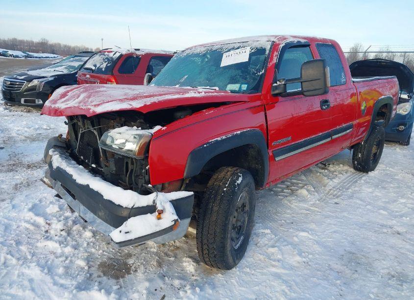 Photo 2 of 2004 Chevrolet Silverado 2500HD LS (VIN 1GCHK29UX4E354518)