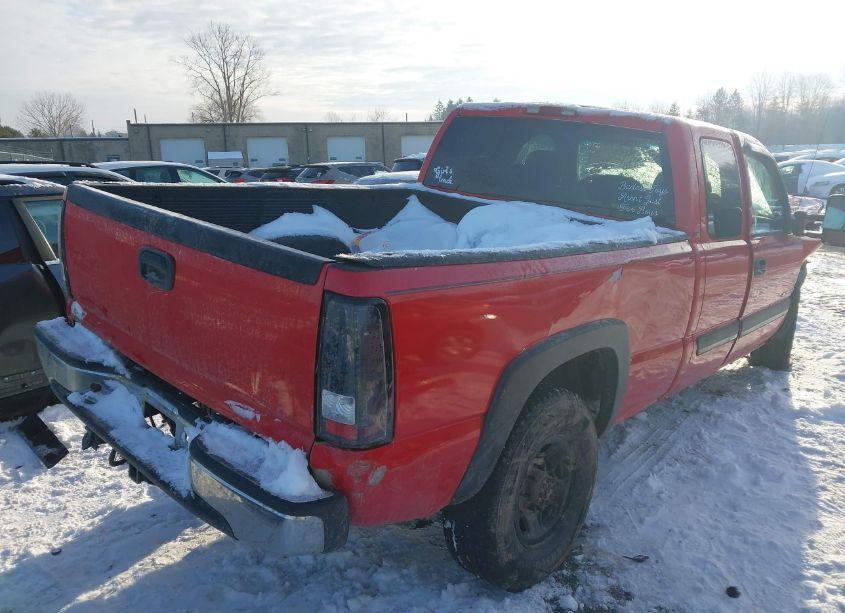 Photo 4 of 2004 Chevrolet Silverado 2500HD LS (VIN 1GCHK29UX4E354518)