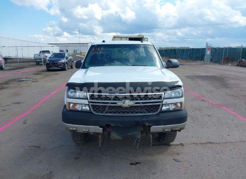 Photo 11 of 2005 Chevrolet Silverado 2500HD LT (VIN 1GCHK29UX5E179785)