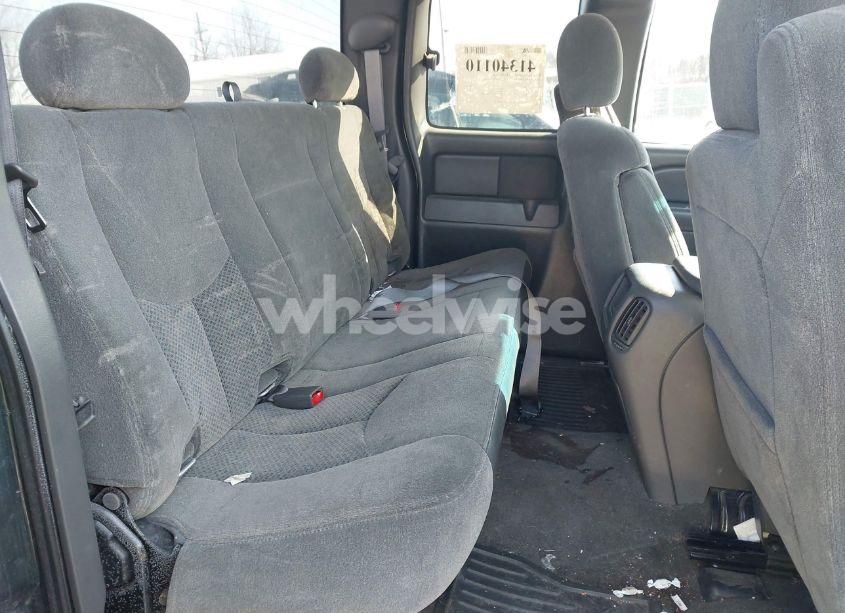 Photo 8 of 2005 Chevrolet Silverado 2500HD LS (VIN 1GCHK29UX5E194951)