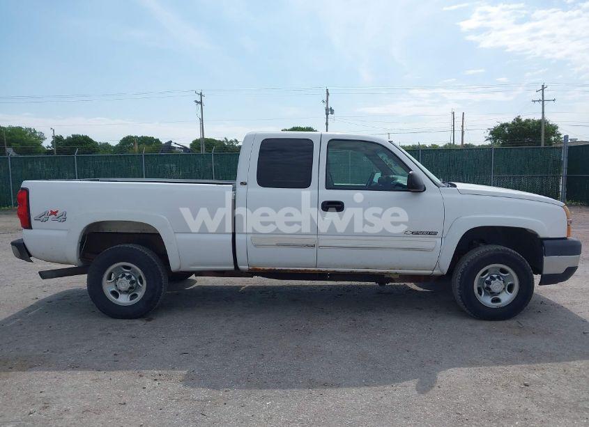 Photo 13 of 2006 Chevrolet Silverado 2500HD LT1 (VIN 1GCHK29UX6E262621)