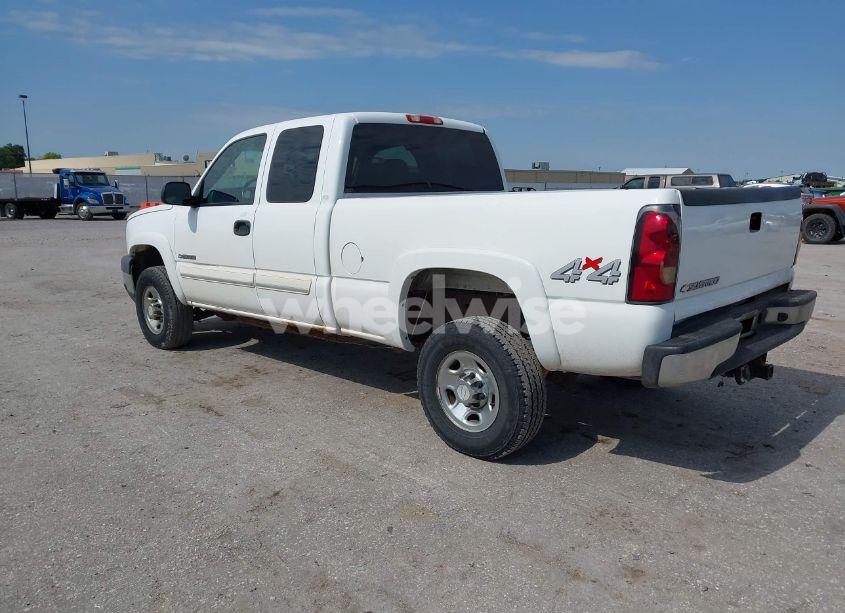 Photo 3 of 2006 Chevrolet Silverado 2500HD LT1 (VIN 1GCHK29UX6E262621)