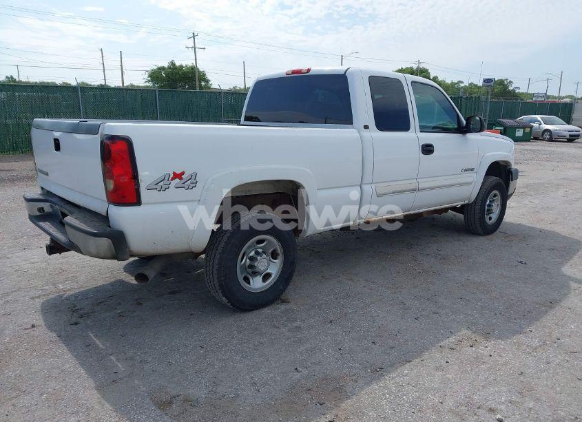 Photo 4 of 2006 Chevrolet Silverado 2500HD LT1 (VIN 1GCHK29UX6E262621)