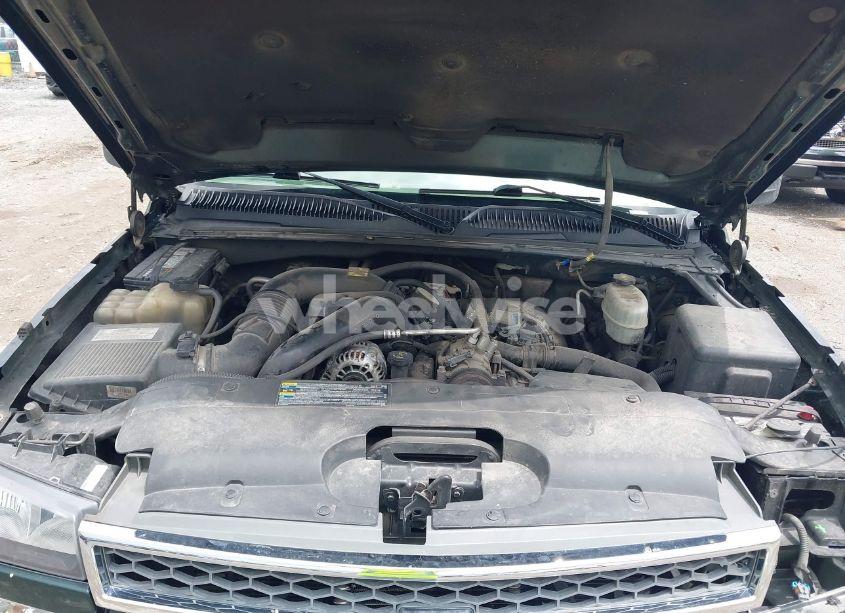 Photo 10 of 2005 Chevrolet Silverado 3500 LS (VIN 1GCHK33255F889197)