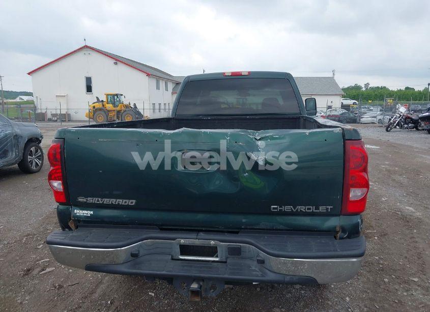 Photo 17 of 2005 Chevrolet Silverado 3500 LS (VIN 1GCHK33255F889197)