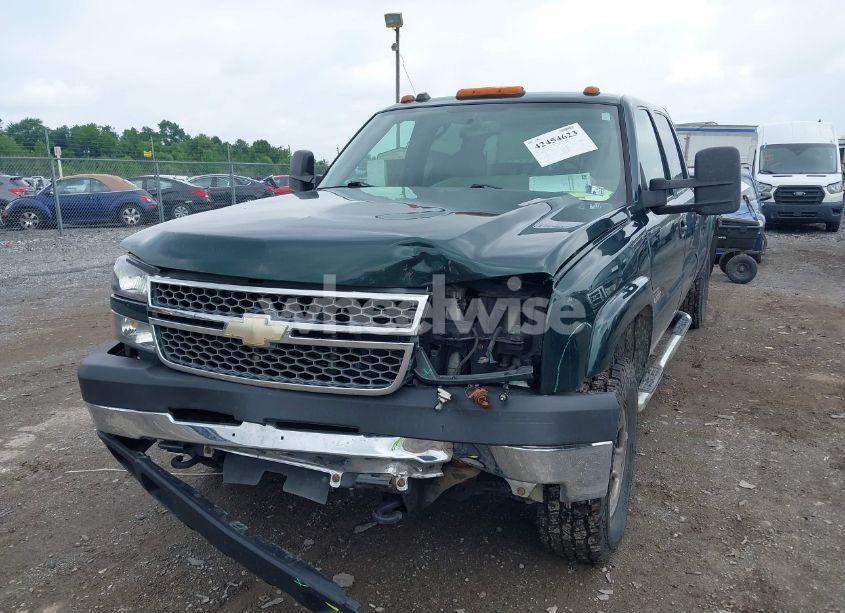 Photo 6 of 2005 Chevrolet Silverado 3500 LS (VIN 1GCHK33255F889197)