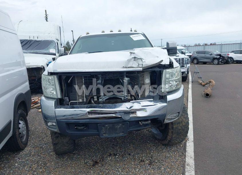 Photo 12 of 2008 Chevrolet Silverado 3500HD LT1/LT2/LTZ/WORK TRUCK (VIN 1GCHK33628F100592)