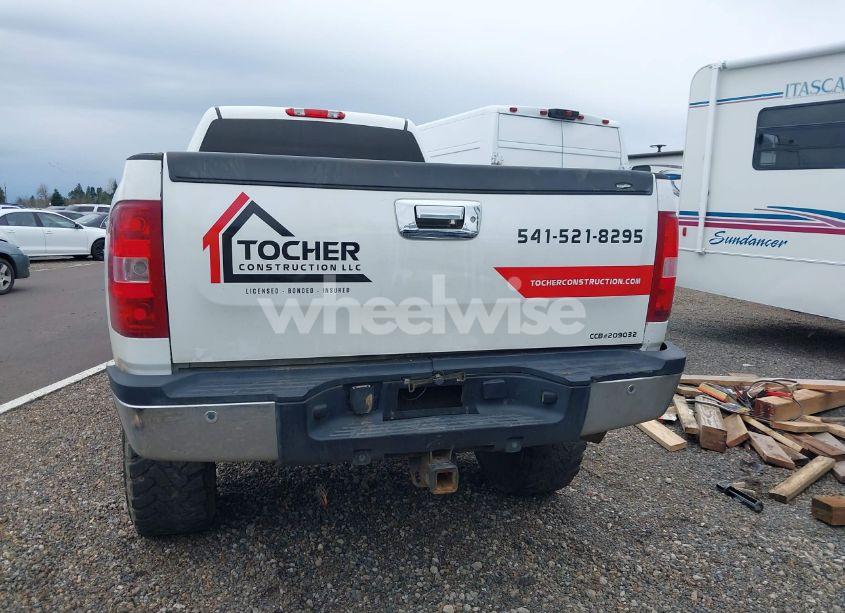 Photo 16 of 2008 Chevrolet Silverado 3500HD LT1/LT2/LTZ/WORK TRUCK (VIN 1GCHK33628F100592)