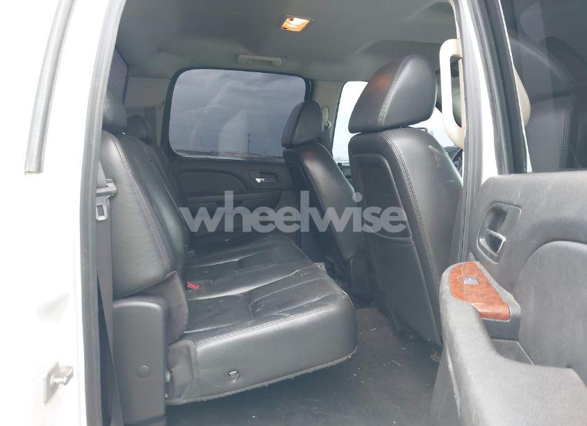 Photo 8 of 2008 Chevrolet Silverado 3500HD LT1/LT2/LTZ/WORK TRUCK (VIN 1GCHK33628F100592)