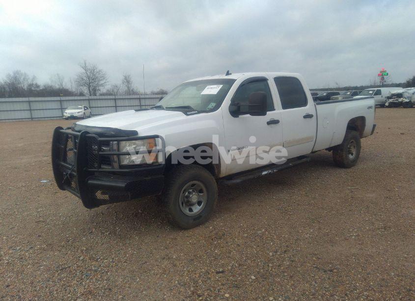 Photo 2 of 2008 Chevrolet Silverado 3500HD LT1 (VIN 1GCHK33628F149615)