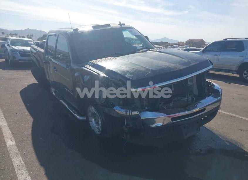 2008 Chevrolet Silverado 3500HD SRW LTZ (VIN 1GCHK33648F175777) main photo