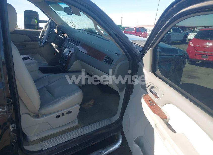 Photo 5 of 2008 Chevrolet Silverado 3500HD SRW LTZ (VIN 1GCHK33648F175777)