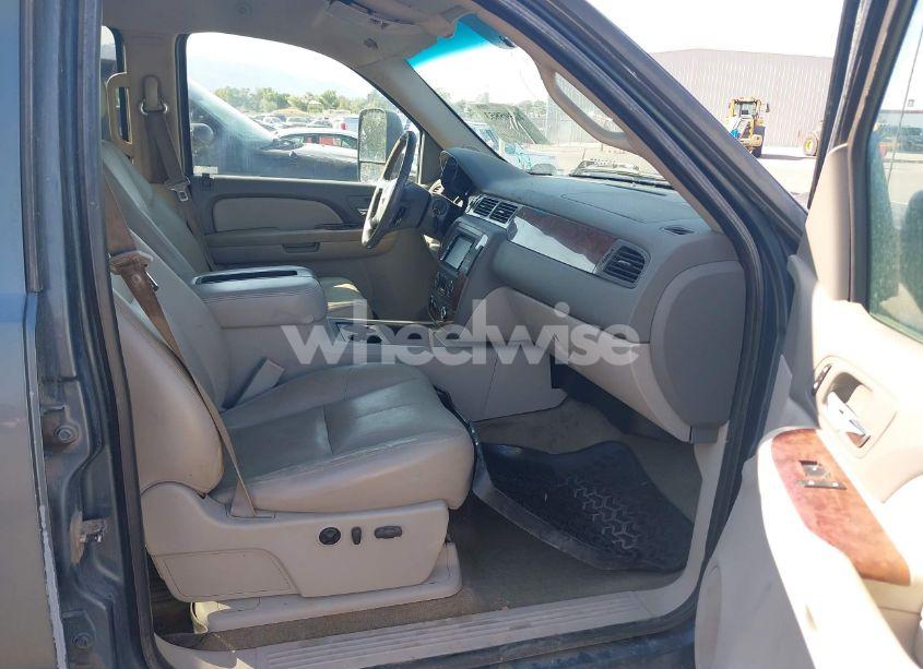 Photo 5 of 2008 Chevrolet Silverado 3500HD LTZ (VIN 1GCHK33678F139839)