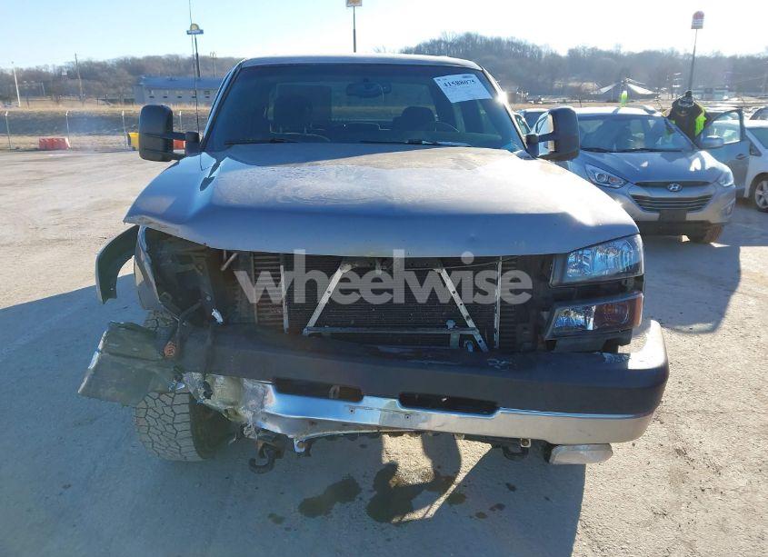 Photo 13 of 2006 Chevrolet Silverado 3500 LT1 (VIN 1GCHK33DX6F235816)