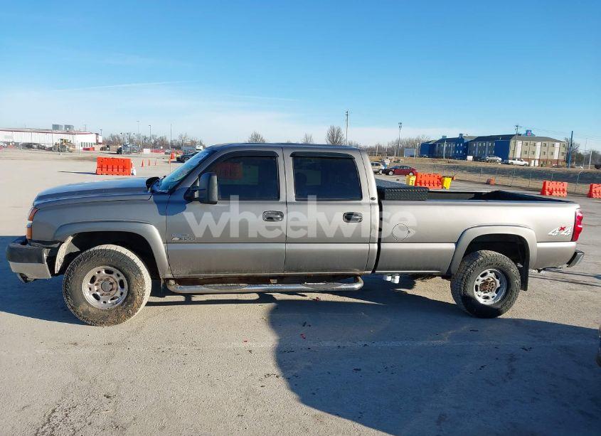 Photo 15 of 2006 Chevrolet Silverado 3500 LT1 (VIN 1GCHK33DX6F235816)