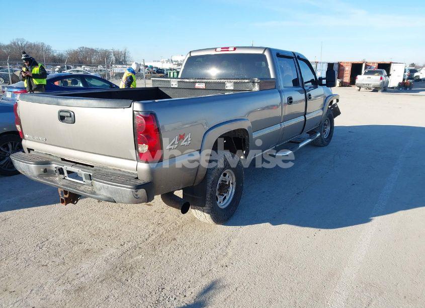 Photo 4 of 2006 Chevrolet Silverado 3500 LT1 (VIN 1GCHK33DX6F235816)