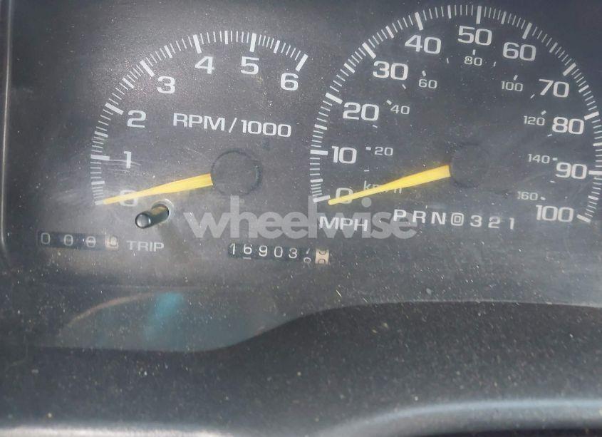 Photo 7 of 2000 Chevrolet K3500 (VIN 1GCHK33J1YF419504)