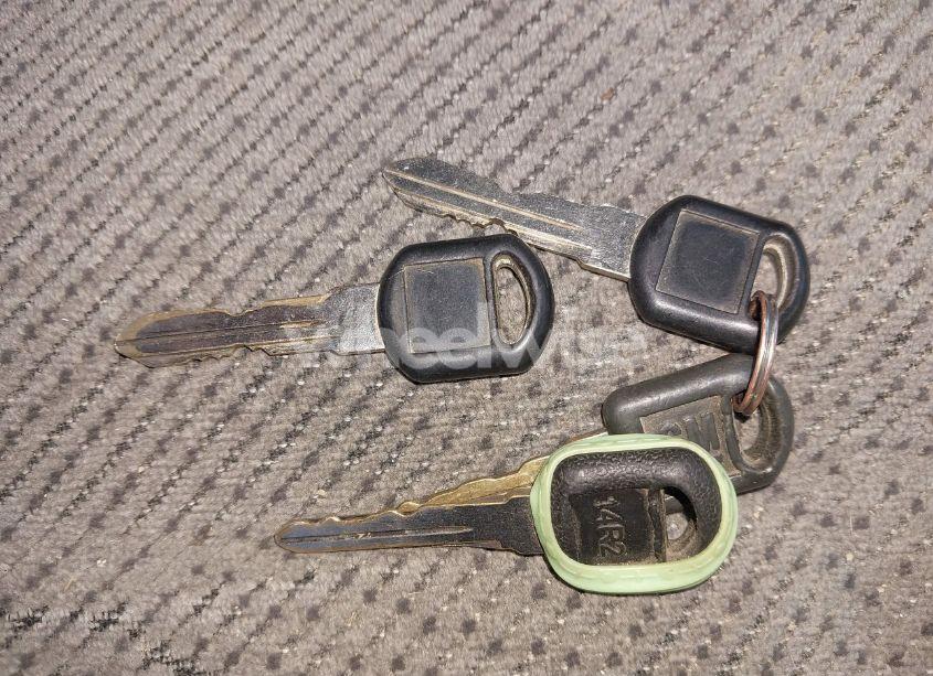 Photo 11 of 2000 Chevrolet K3500 (VIN 1GCHK33J1YF421544)