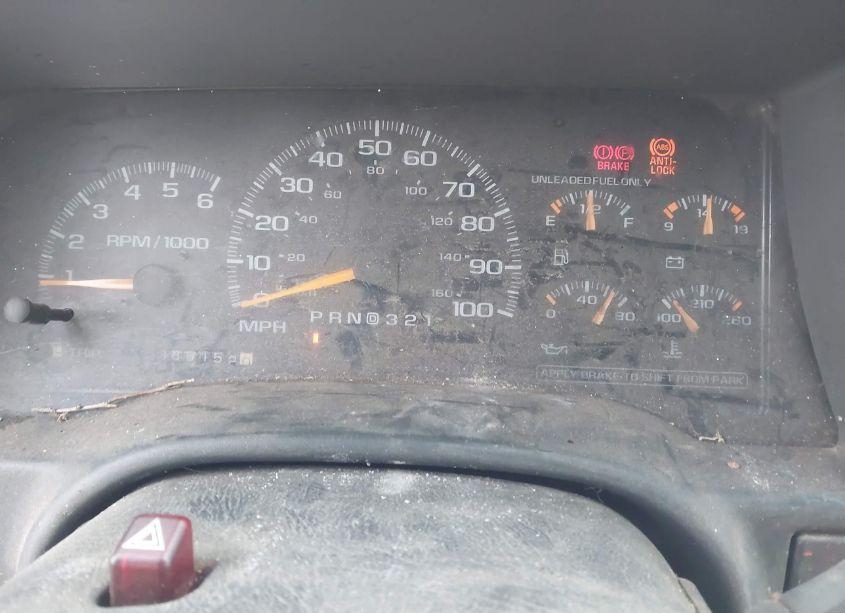 Photo 7 of 2000 Chevrolet K3500 (VIN 1GCHK33J4YF415950)