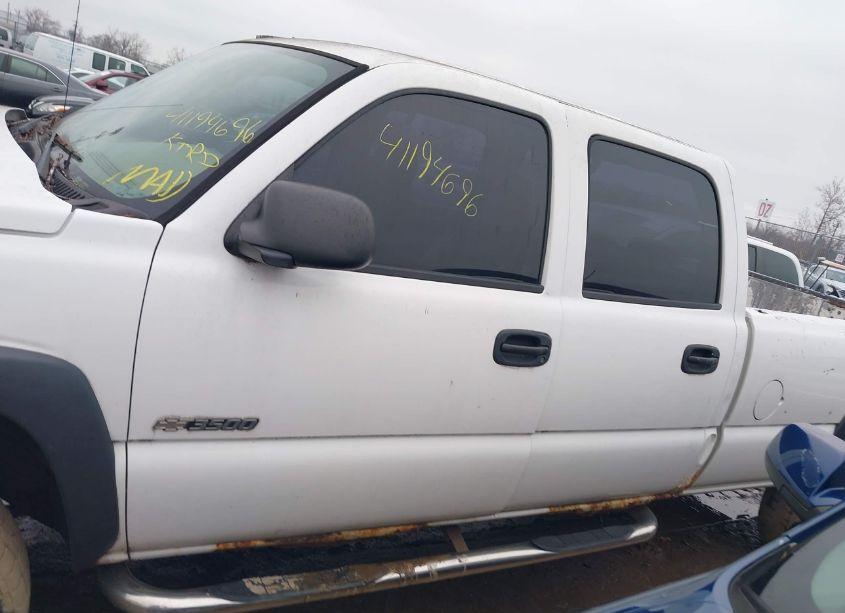Photo 14 of 2006 Chevrolet Silverado 3500 WORK TRUCK (VIN 1GCHK33U66F232556)