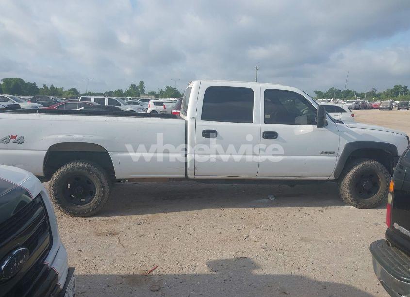 Photo 13 of 2004 Chevrolet Silverado 3500 WORK TRUCK (VIN 1GCHK33UX4F176473)