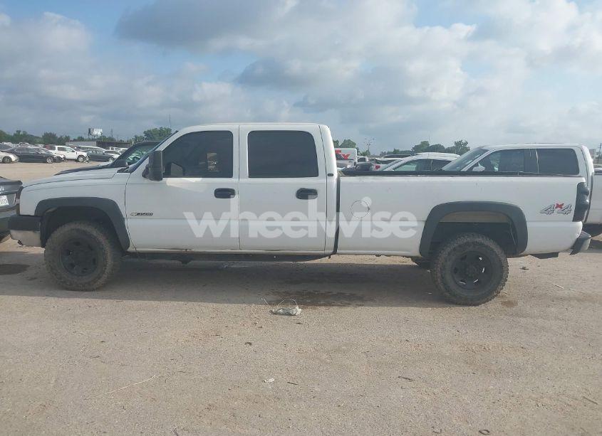 Photo 14 of 2004 Chevrolet Silverado 3500 WORK TRUCK (VIN 1GCHK33UX4F176473)