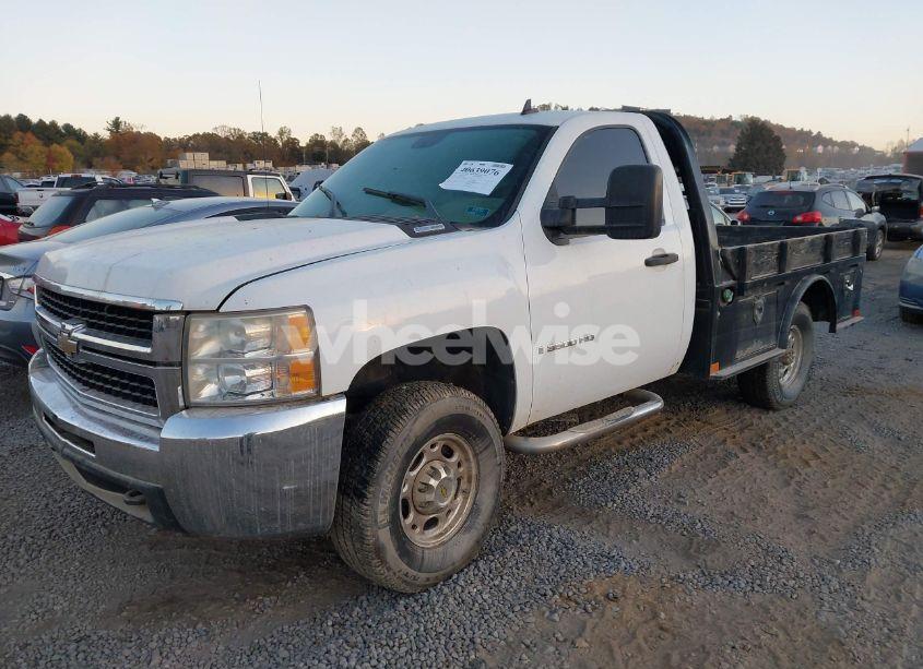 Photo 2 of 2007 Chevrolet Silverado 3500 WORK TRUCK (VIN 1GCHK34637E571928)