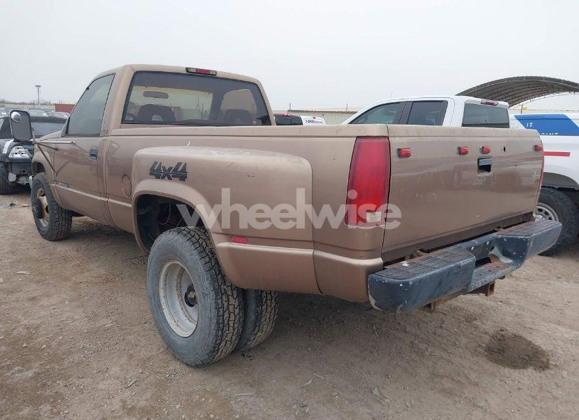 Photo 3 of 1994 Chevrolet Gmt-400 K3500 (VIN 1GCHK34N1RE291225)