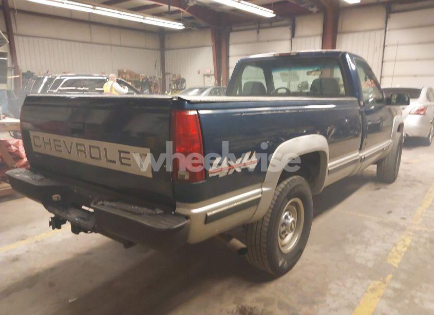 Photo 4 of 1996 Chevrolet Gmt-400 K3500 (VIN 1GCHK34RXTZ198772)
