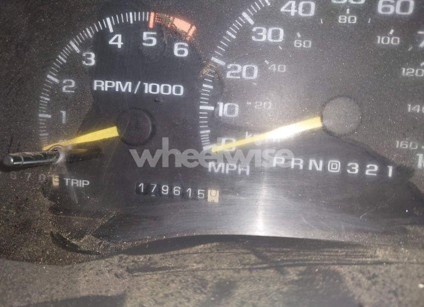 Photo 7 of 1996 Chevrolet Gmt-400 K3500 (VIN 1GCHK34RXTZ198772)