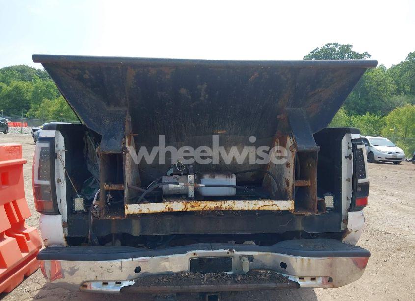 Photo 16 of 2006 Chevrolet Silverado 3500 WORK TRUCK (VIN 1GCHK34U36E213547)