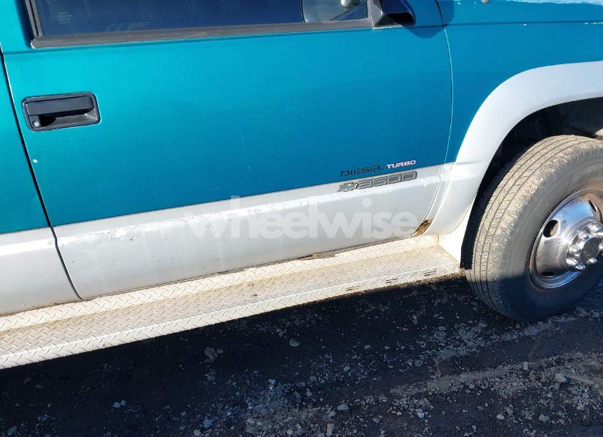 Photo 14 of 1993 Chevrolet Gmt-400 K3500 (VIN 1GCHK39F0PE237378)