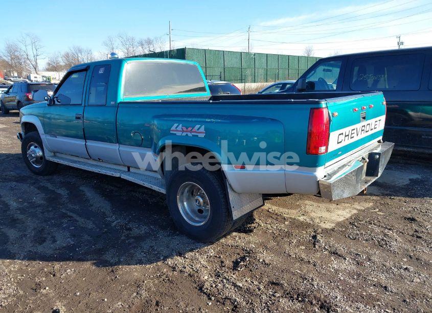 Photo 3 of 1993 Chevrolet Gmt-400 K3500 (VIN 1GCHK39F0PE237378)