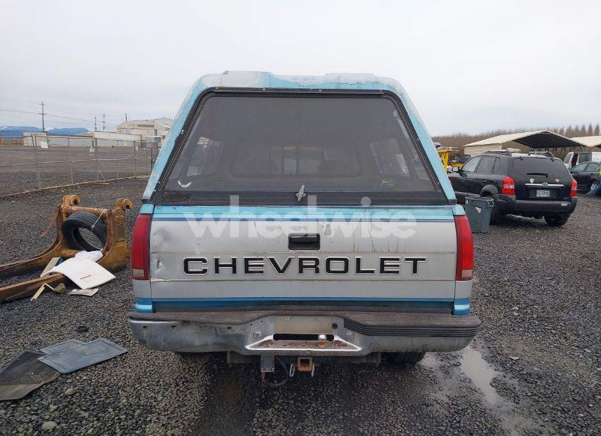 Photo 16 of 1993 Chevrolet Gmt-400 K3500 (VIN 1GCHK39F8PE238259)